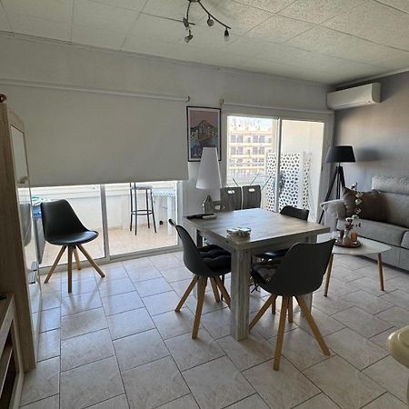 Appartement Premiere Ligne De Mer Avec Piscine โรเซส ภายนอก รูปภาพ
