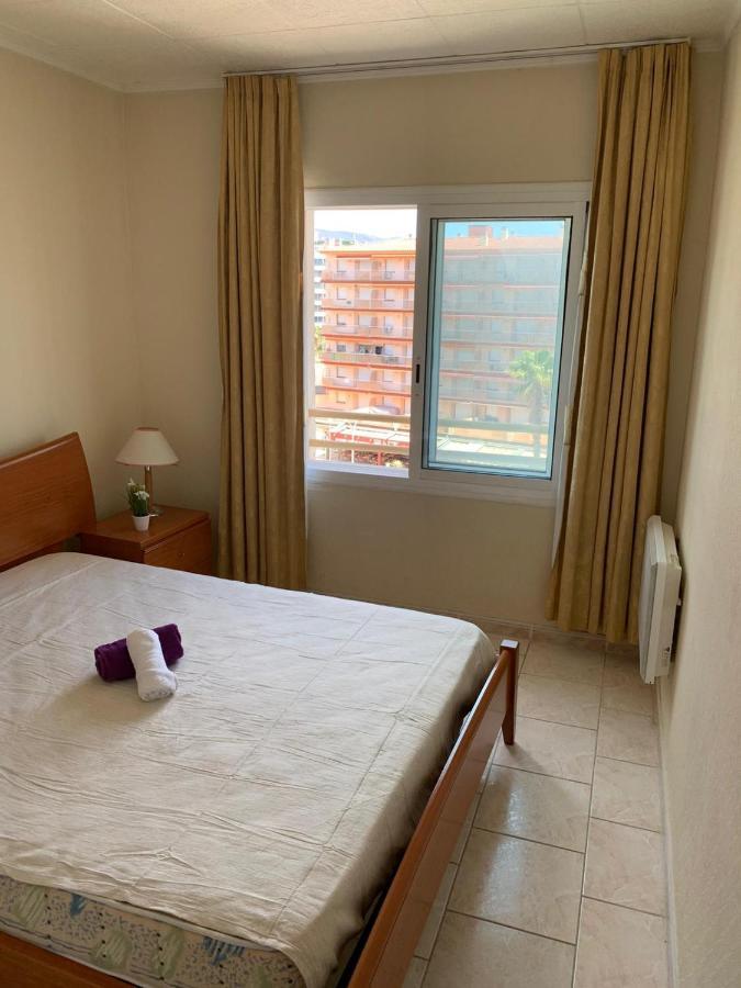 Appartement Premiere Ligne De Mer Avec Piscine โรเซส ภายนอก รูปภาพ